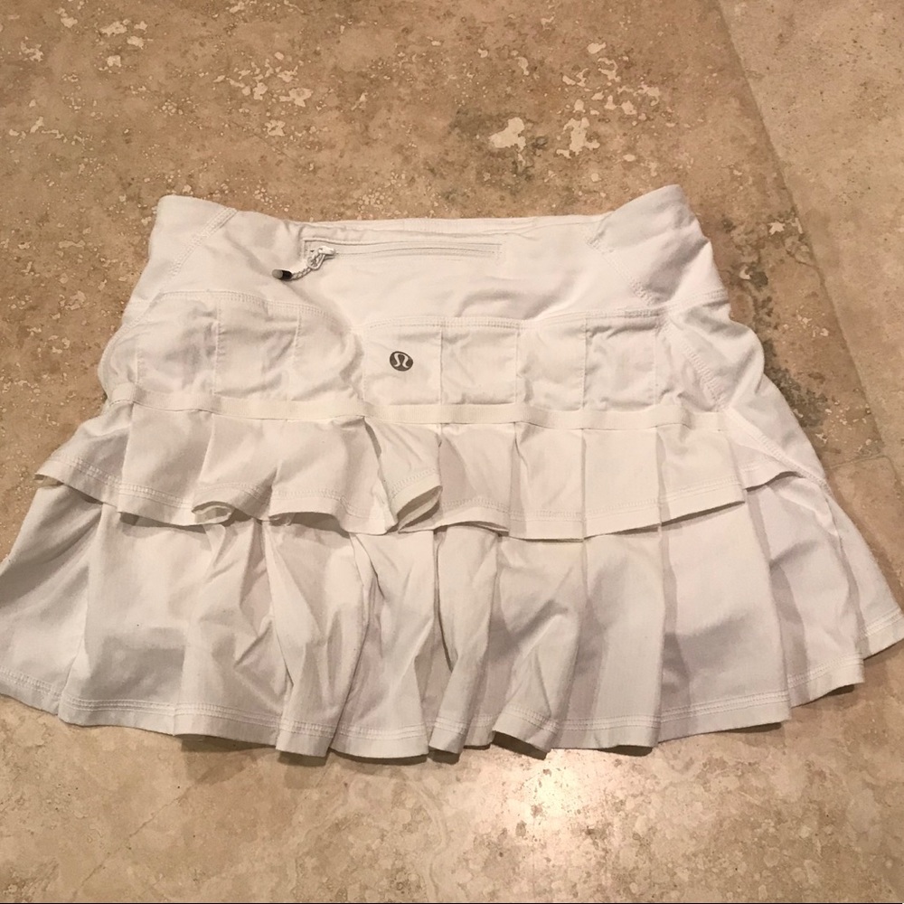 Lululemon pace setter skirt in white